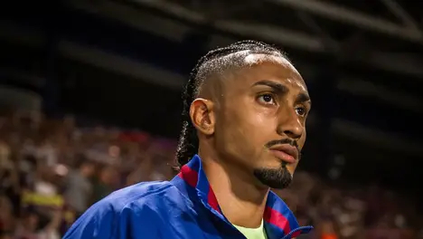 利物浦2-1击败埃弗顿，萨拉赫精彩进球锁定胜局